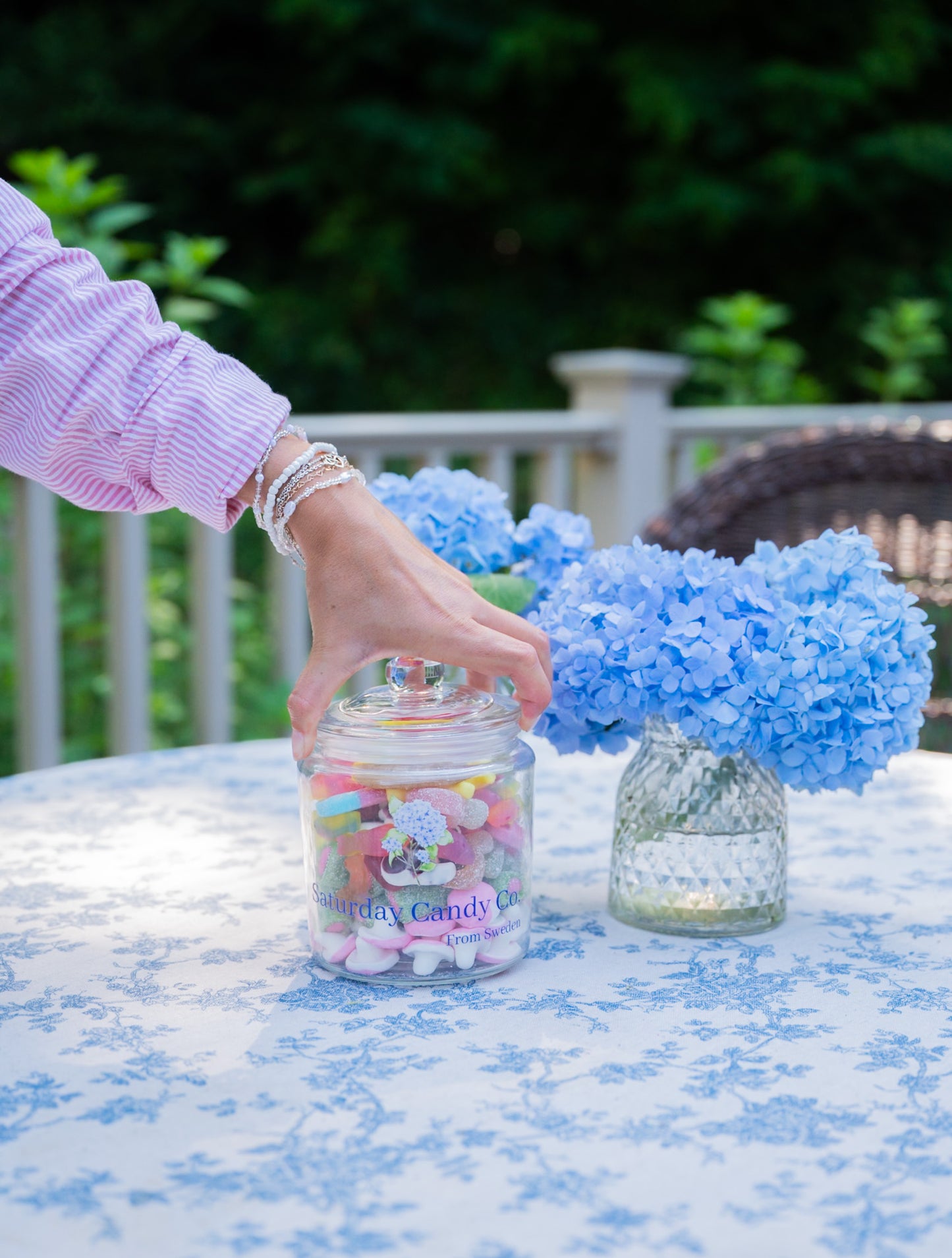 -1The Summer Jar